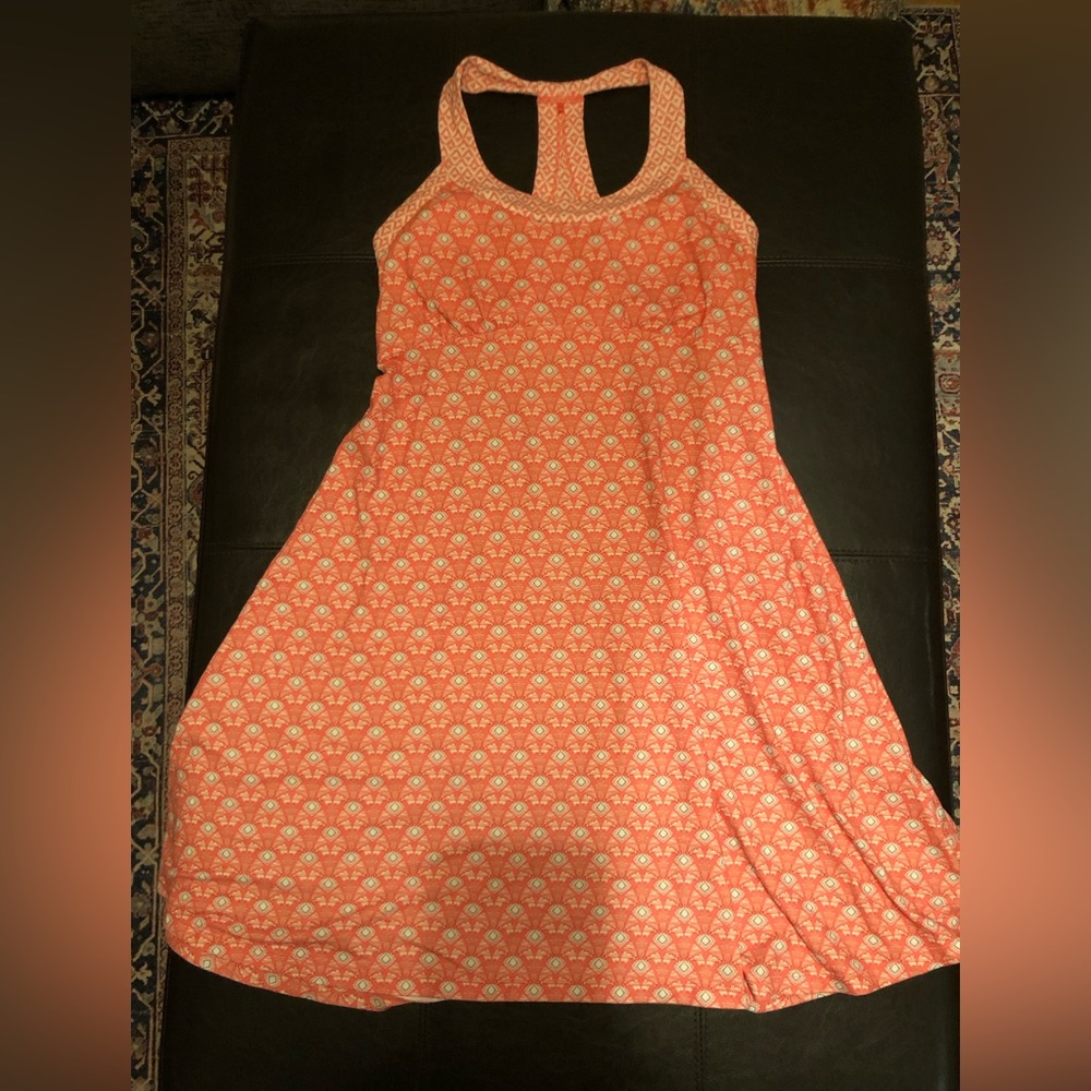 Prana Quinn Racerback Athletic Built in Bra Dress Size Large EUC!